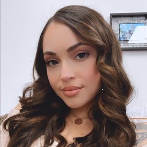 Meet your Posher, Yizalie